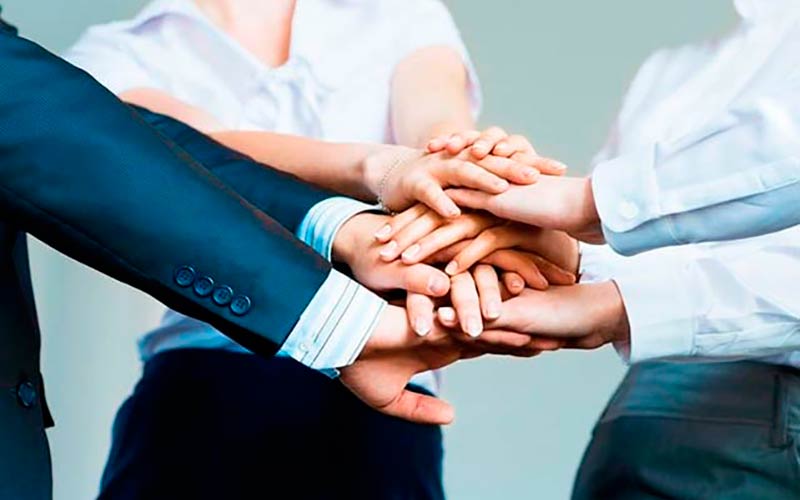 Azaelia te ofrece compromiso y profesionalidad en los proyectos de páginas web y posicionamiento en buscadores